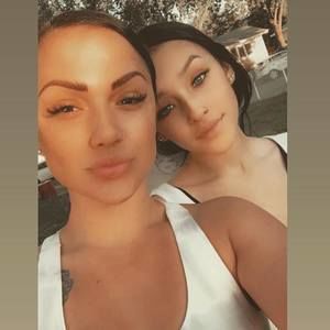 Meet your Posher, Krystal